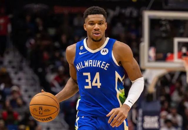 而今年初 而今年初